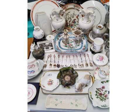 Decorative ceramics including a Meissen Rumpelstilzschen cabinet plate 1984; Royal Worcester cake plate; Royal Doulton Impres