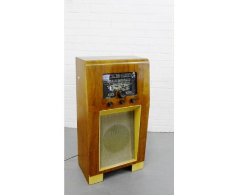 A vintage Leslie McMichael Radio Limited, Model No.482, 92 x 48cm