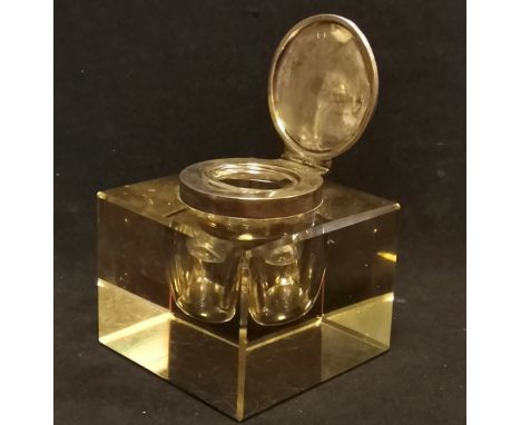 Antique 1907 silver topped glass inkwell by John Grinsell &amp; Sons with original liner - 8.8cm square base with no obvious 