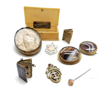 2 x antique agate brooches, 2 antique fobs, swivel fob with goldstone centre detail, 2 book pendants 1 with blue enamel detai