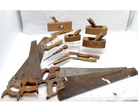 Qty of vintage tools inc 4 x saws (longest 78cm), 4 wood planes, spokeshave, 2 x J Rabone spirit levels + 1 other etc 