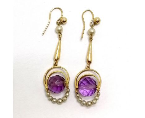 Pair of antique unmarked gold amethyst &amp; pearl drop earrings - 4cm drop &amp; 3.3g total weight 