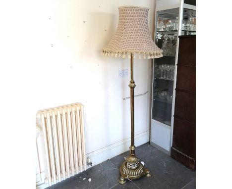 Heavy Brass standard lamp with spotted shade, 150 cm high, Not tested. 
