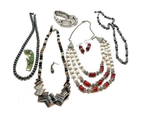 Banded agate bead necklace (40cm), pearl / cornelian 3 strand necklace + earrings, Tissot quartz watch etc 