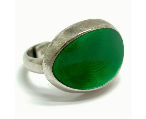 Norwegian silver green enamel ring by Einar Modahl - size P½-/+ &amp; 5g total weight 