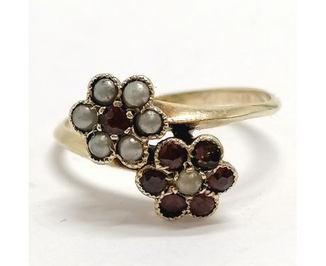 Antique unmarked gold garnet &amp; seed pearl double cluster crossover ring - size L½ &amp; 2g total weight 