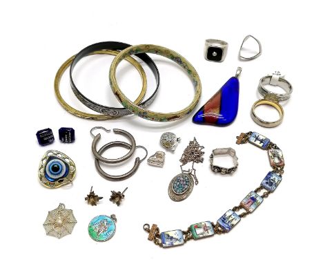 Qty of jewellery inc some silver, Scandia opal set pendant on chain, enamel St Christopher, Buddha head bead, silver ring + e