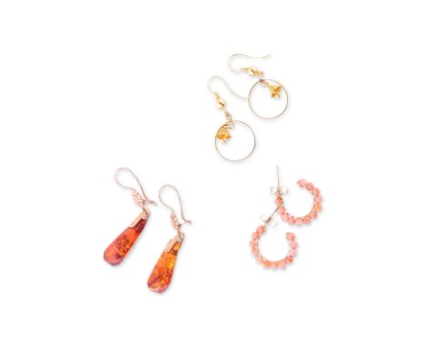 A GROUP OF EARRINGS (3)
To include a pair of 'bell' drop earrings marked '916' for 22K, a pair of amber drop earrings marked 