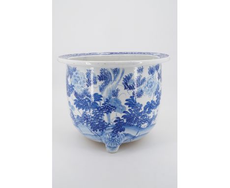  A Chinese blue-and-white ceramic planter, 35 x 27 cm high.