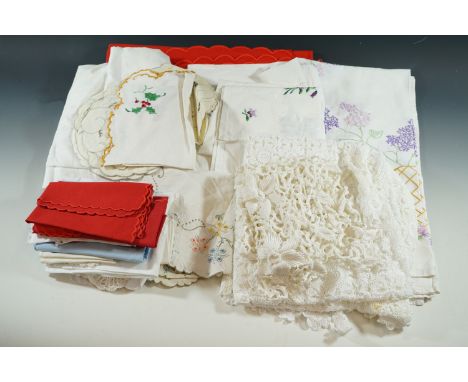 A quantity of vintage domestic textiles