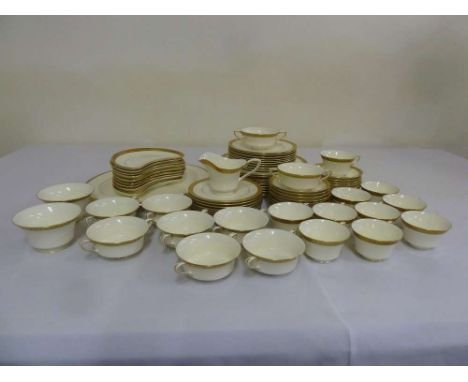 Royal Worcester Ambassador dinner service to include plates, bowls, dishes, cups, saucers  (85)
