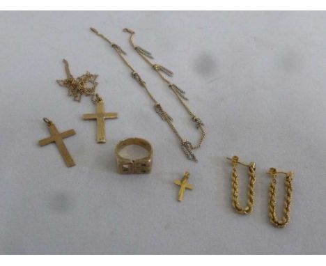 A quantity of 9ct gold jewellery to include a ring, earrings, pendants and chains, approx 15.1g  (7)