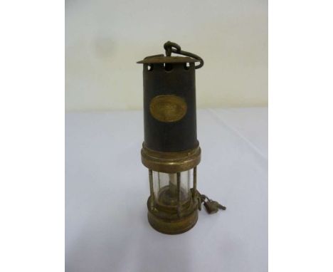 Patterson Lamps Ltd, Davy lamp of customary form