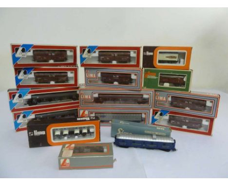 A quantity of Lima HO gauge rolling stock all in original boxes, lightly used (15)