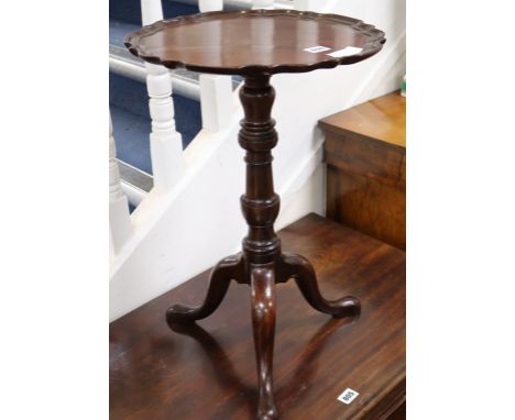 A tripod wine table W.36cm