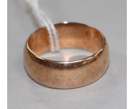 A 9ct gold wedding band, 4.3 grams, size K.