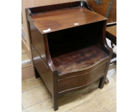 A George III mahogany commode W.55cm