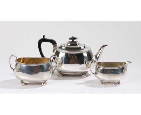 George V silver three piece tea set, Sheffield 1918, maker Harrison Brothers &amp; Howson (George Howson), with gadrooned rim