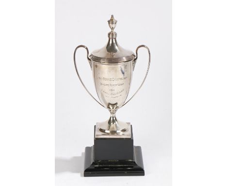 George V silver trophy cup and cover, London 1913, maker Edward Barnard &amp; Sons Ltd. the cover with urn form finial, the b