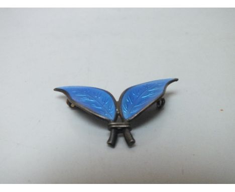 DAVID ANDERSON - NORWAY STERLING SILVER LEAF BROOCH, blue enamel decoration, marks to reverse, W 4 cm