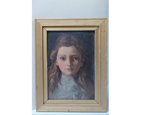 ENGLISH SCHOOL (XX-XXI). Portrait of a young girl, oil on panel, gilt framed, 32 x 21.5 cm