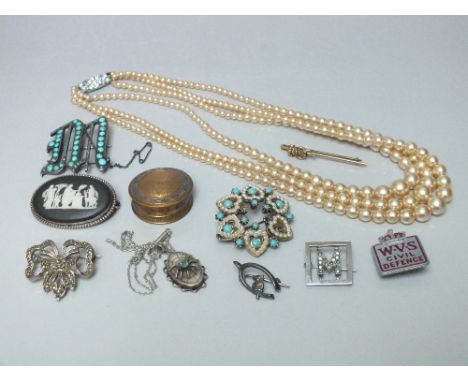 A SELECTION OF VINTAGE COSTUME JEWELLERY ETC., to include a yellow metal imp bar brooch, a silver imp brooch, and a French ro