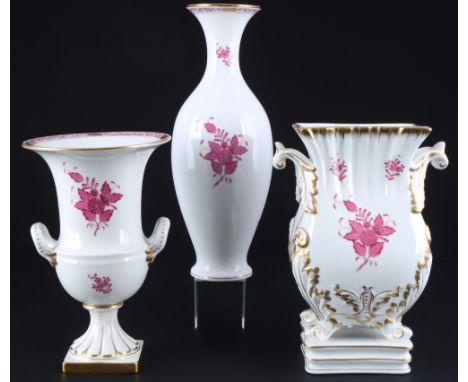 Herend Apponyi Purpur 3 Prunkvasen,Porzellan, Ungarn 20. Jahrhundert, blaue Firmenmarke, Dekor AP Apponyi Purpur, 1x Vase #66