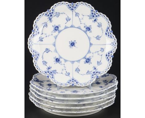 Royal Copenhagen Musselmalet Vollspitze 6 Prunkteller 1062,Porzellan, Dänemark, mit grüner Firmenmarke und blauen Wellen, 5x 