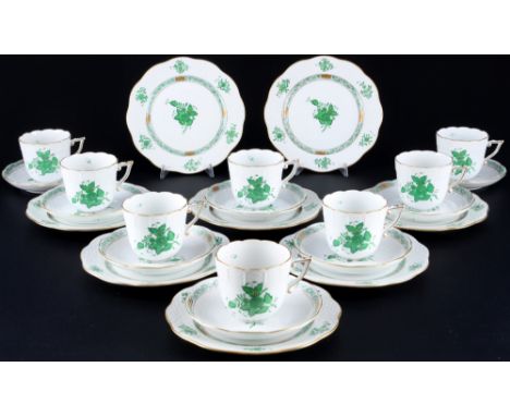 Herend Apponyi Vert 8 Kaffeegedecke,24-teiliges Porzellan, Ungarn 20. Jahrhundert, blaue Firmenmarke, Dekor AV Apponyi Vert, 