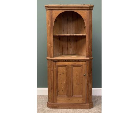 STRIPPED PINE STANDING CORNER CUPBOARD 20th Century, with barrel-back, of one piece, arched front open top, shaped interior s