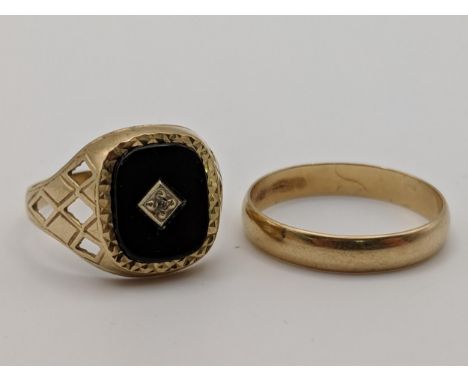 Two 9ct gold rings, a wedding band a signet ring 5.1gLocation: 