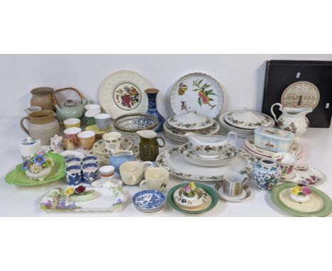 A mixed lot to include a Victorian Minton vase, Royal Albert Gossamer tea cups and saucers, Doulton Larchmont and other items