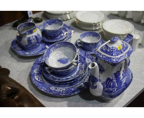 Quantity of Spode Italian china