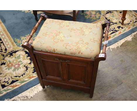 Piano stool