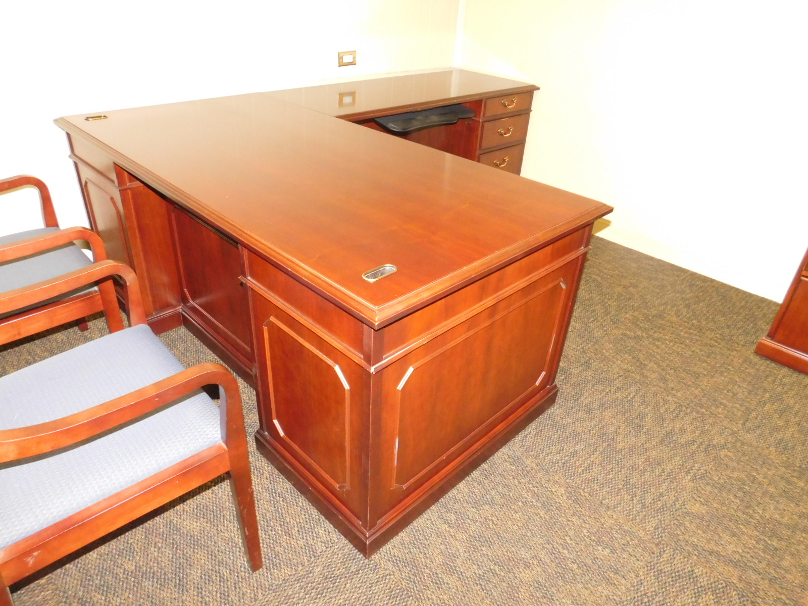 KIMBALL SENATOR SERIES MAHOGANY 36" X 72" TRADITIONAL EXECUTIVE L DESK