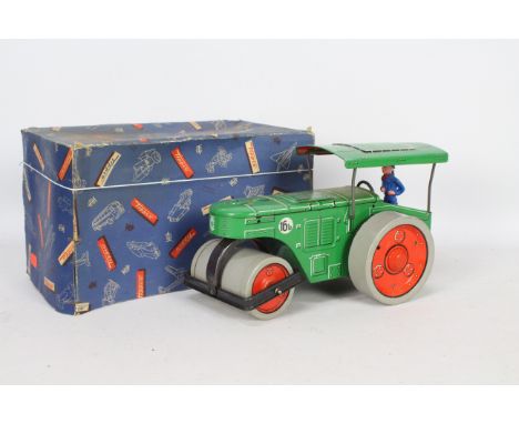 Tippco - A boxed vintage Tippco Road Roller # 517. The model is approximately 26 cm long and appears in Very Good condition w