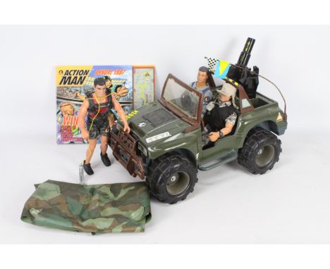 Action Man - A collection including Jeep, accessories, 3 x Action Men, 1997 Annual, XT-21HQ Jeep, seems to be in good conditi