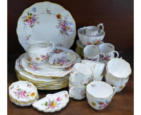 Royal Crown Derby Derby Posies tea and dinnerwares, six dinner plates, six coffee cups and saucers, six tea cups and five sau