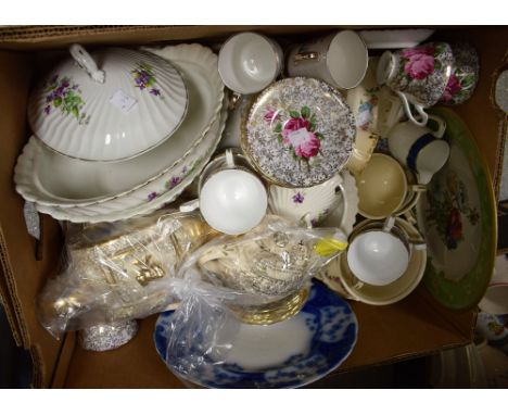 Ceramics - a Colclough tea service, gilt floral design on white ground, comprising four cups and six saucers, five side plate