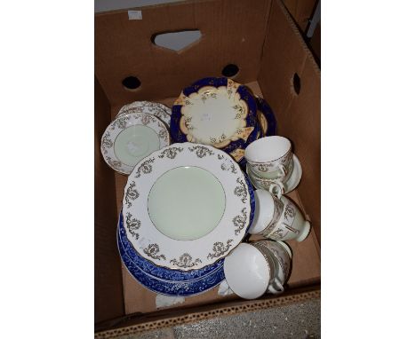 Ceramics - a Royal Vale tea set, pale green band, gilt detail, six cups, seven saucers, six side plates, bread and butter pla