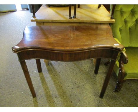GEORGIAN MAHOGANY SERPENTINE FRONTED FOLD OVER CARD TABLE WITH GREEN BAIZE LINED INTERIOR ON CANTED SQUARE LEGS 