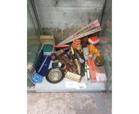 Vintage pocket knives, pens and other collectables