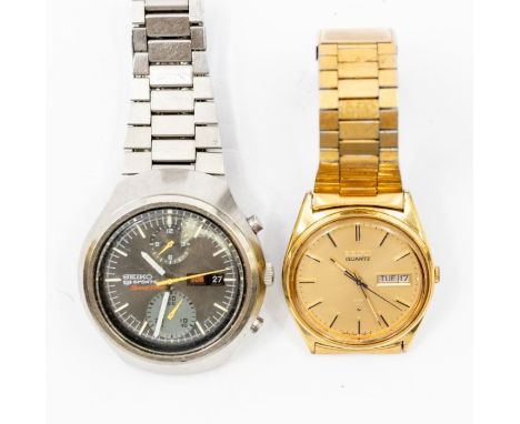 A gents Seiko sports Speed-Timer, grey round dial, with subsidiary dials, orange seconds hand, day/date aperture, on steel br
