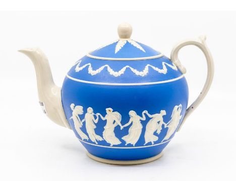 Copeland Spode blue with dancers detailed teapot