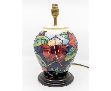 Moorcroft table lamp with shade, foliage decoration