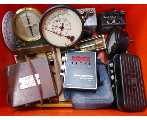 A quantity of tools and meters including a combination Fahrenheit and Altitude meter and weights, etc.