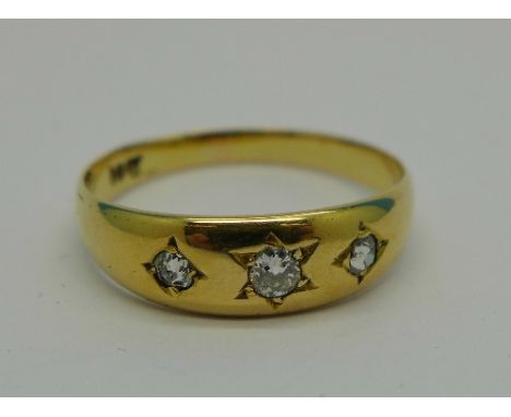 An 18ct gold and diamond ring, 3.2g, R