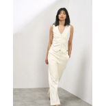BRAND NEW RAEY FITTED WEDDING WAISTCOAT Size 6 UK. RRP £295. (AO). 100