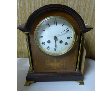 An Edwardian inlaid mahogany mantle clock with French movement, H.28 W.23 D.15cm 