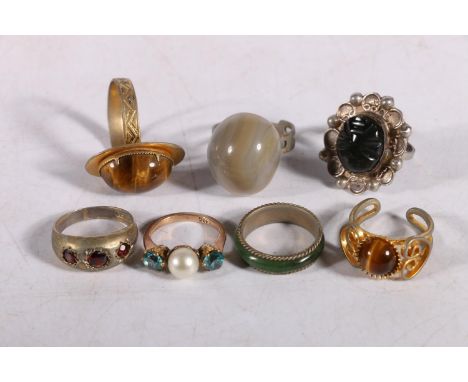 9ct gold pearl and aquamarine blue stone set dress ring, 4g, and six other metal dress rings. (7) #368 